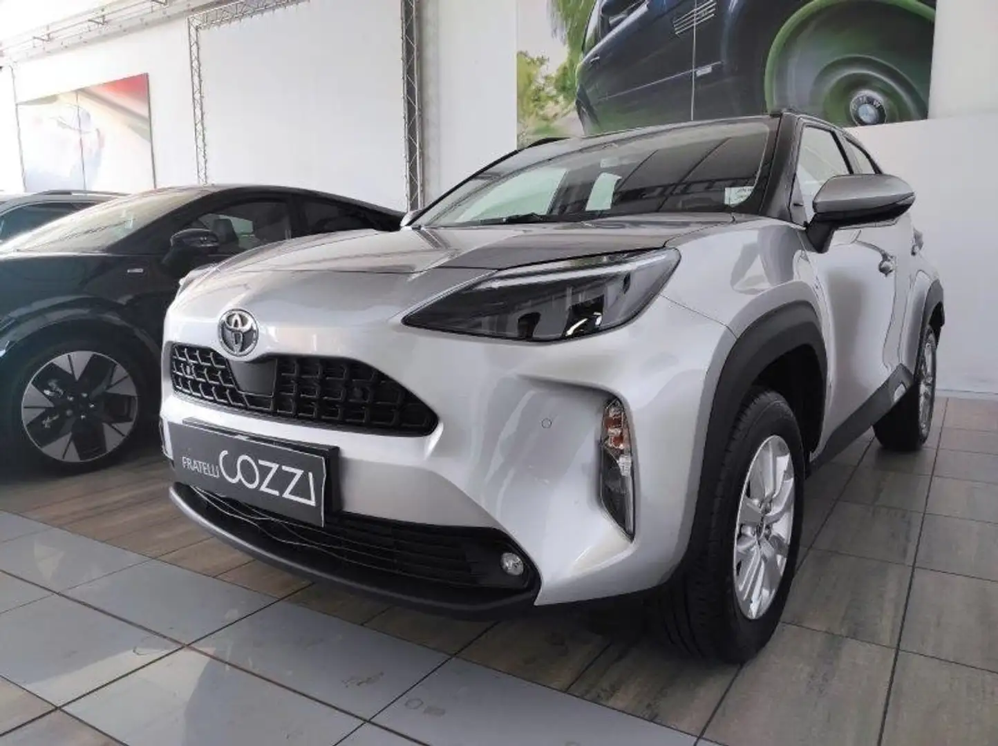 Toyota Yaris Cross - Yaris Cross 1.5 Hybrid 5p. E-CVT Active Argento - 2