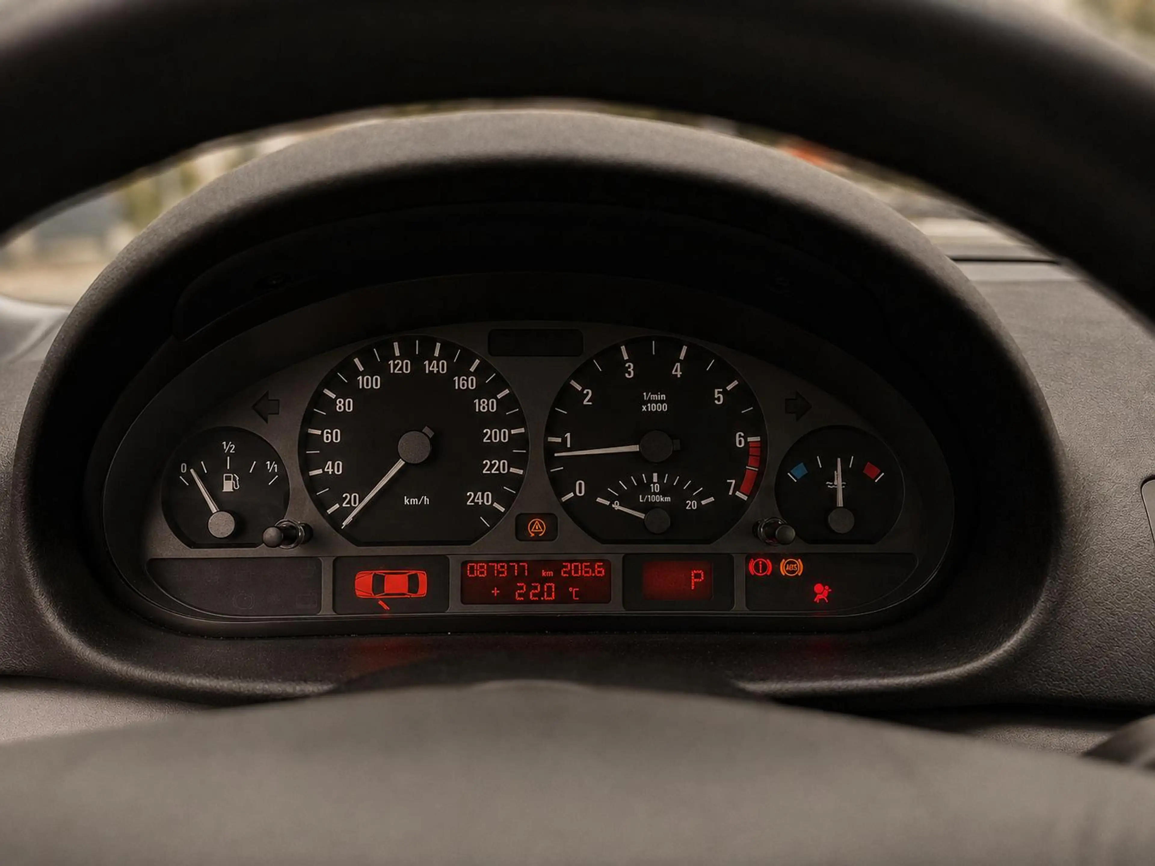 BMW 316 3-serie 316i Executive NL Auto | Youngtimer | Lage — photo 25