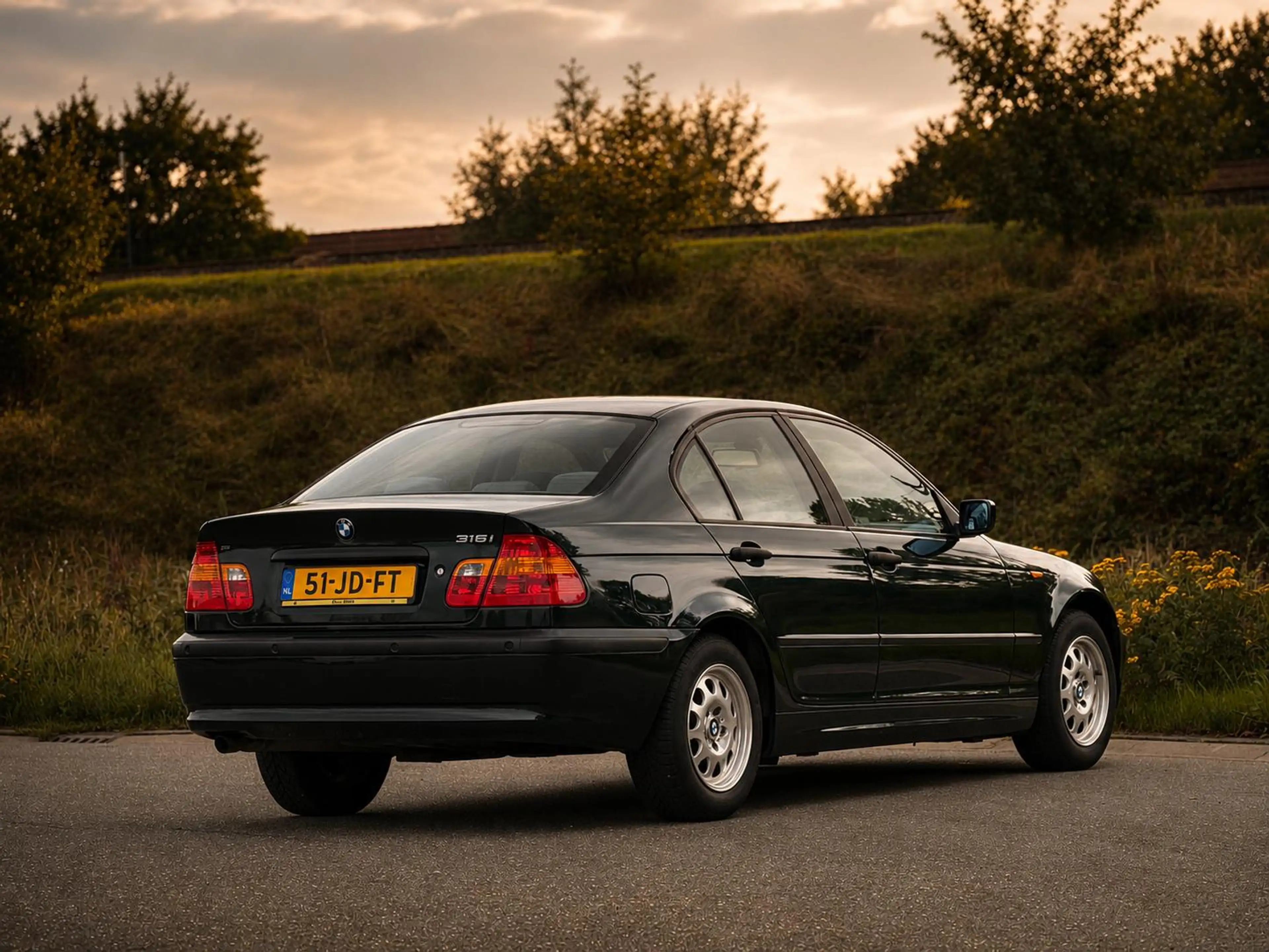BMW 316 3-serie 316i Executive NL Auto | Youngtimer | Lage — photo 6