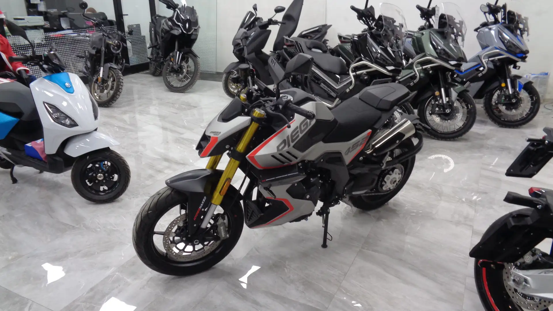 Mondial Piega 450 EURO5 - PROMO Gris - 2