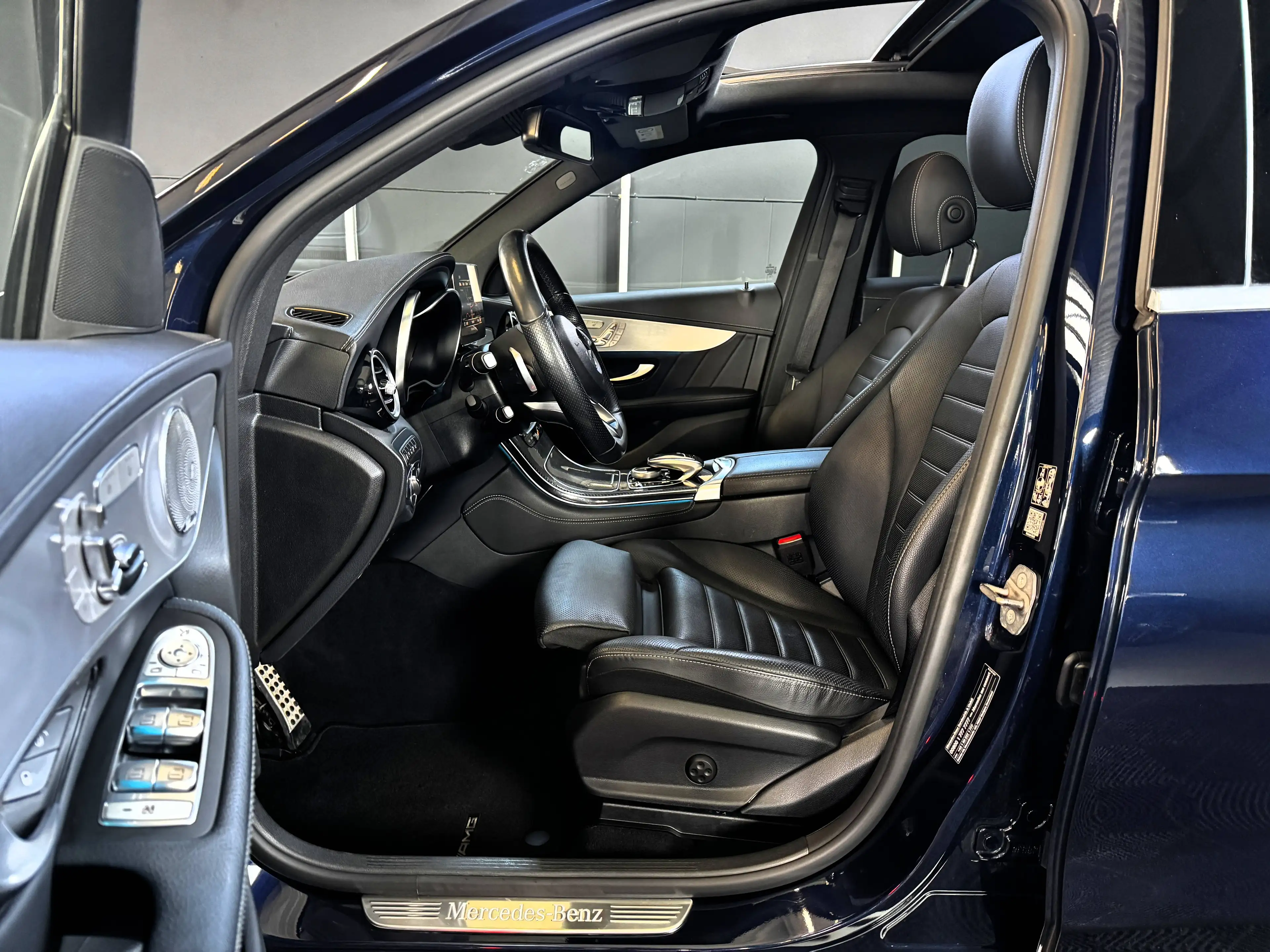 Mercedes-Benz GLC 350 GLC 350d 4Matic Leder/Panorama/Head-Up/Sitzbelüftung/Airmatic/Voll — photo 13