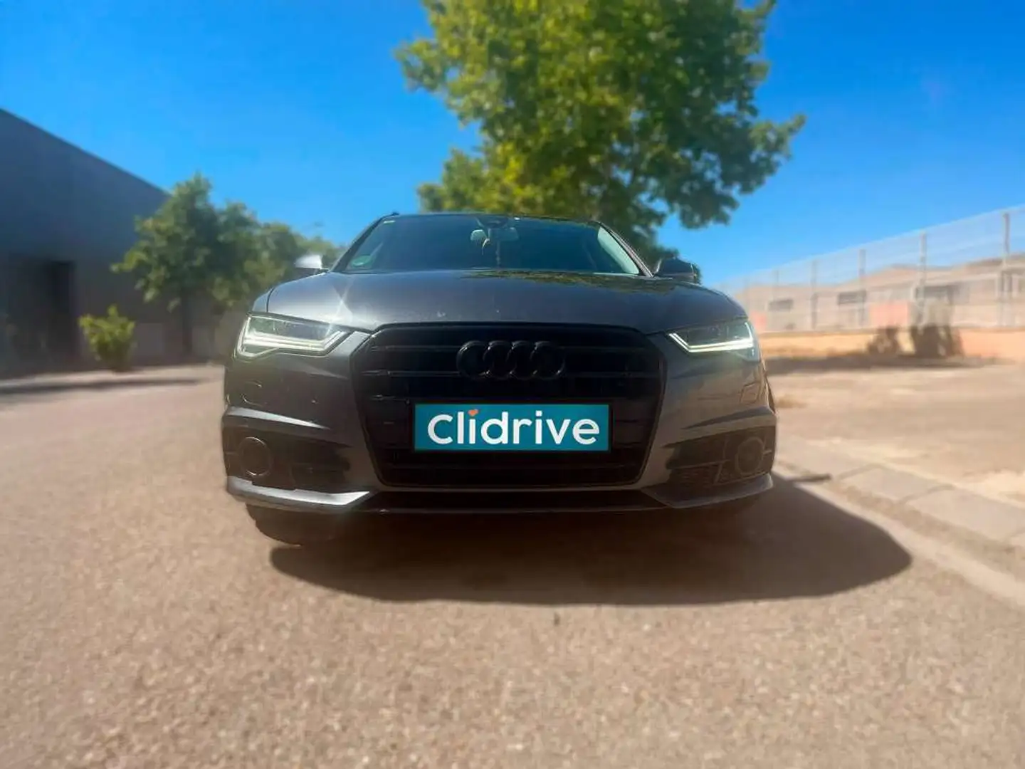 Audi A6 Avant 2.0TDI Black line ed. S-T 140kW Gris - 2