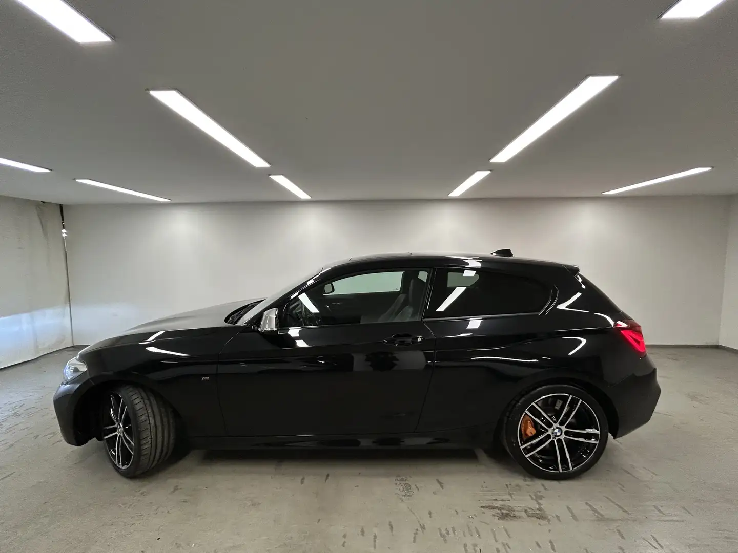 BMW 140 M140i xDrive M Sportpaket Harman/Kardon DAB LED RF Černá - 2