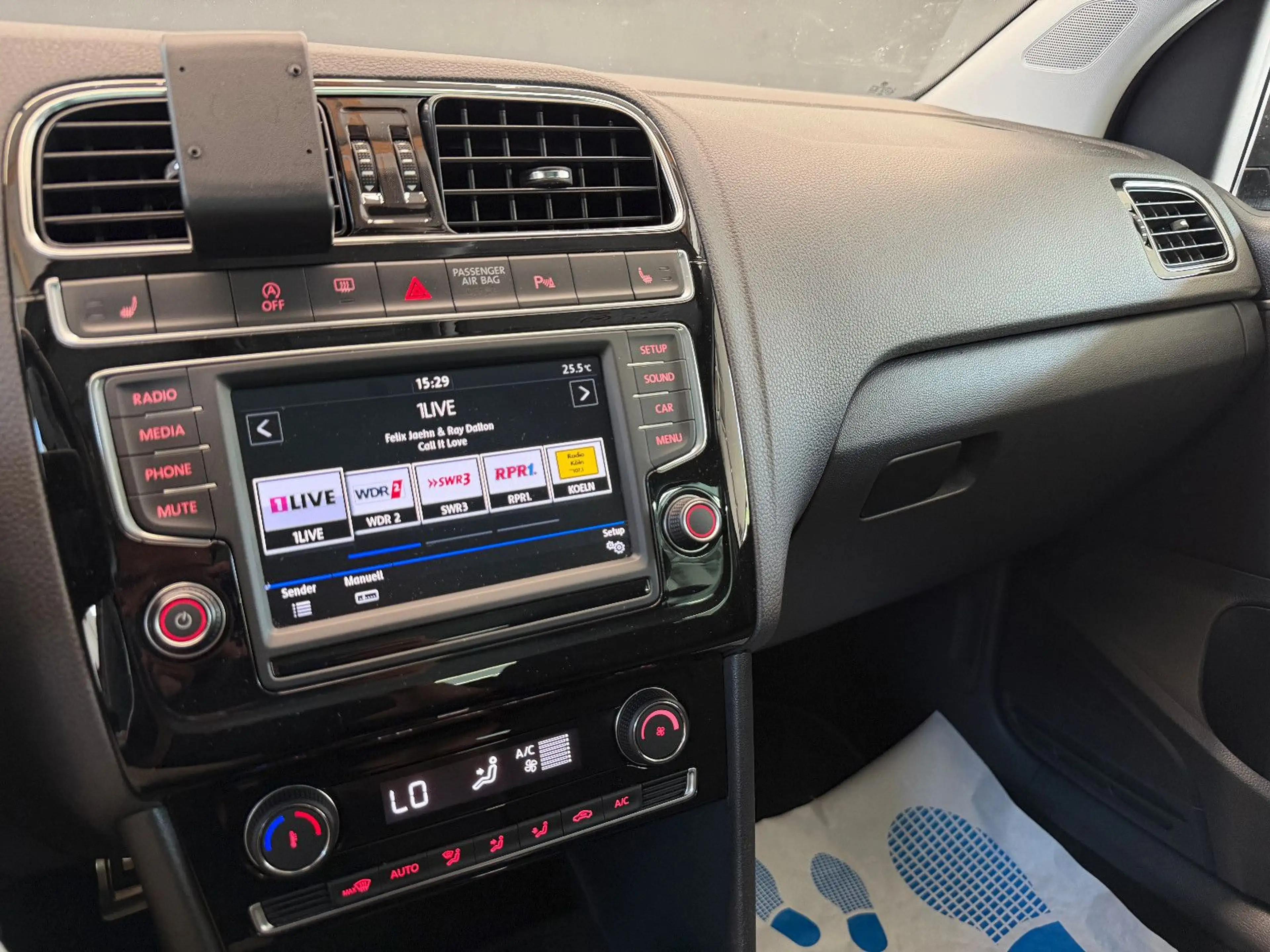 Volkswagen Polo 1.2 DSG R-Line/Start-Sto/Klima/2HAND/TÜV NEU — photo 14