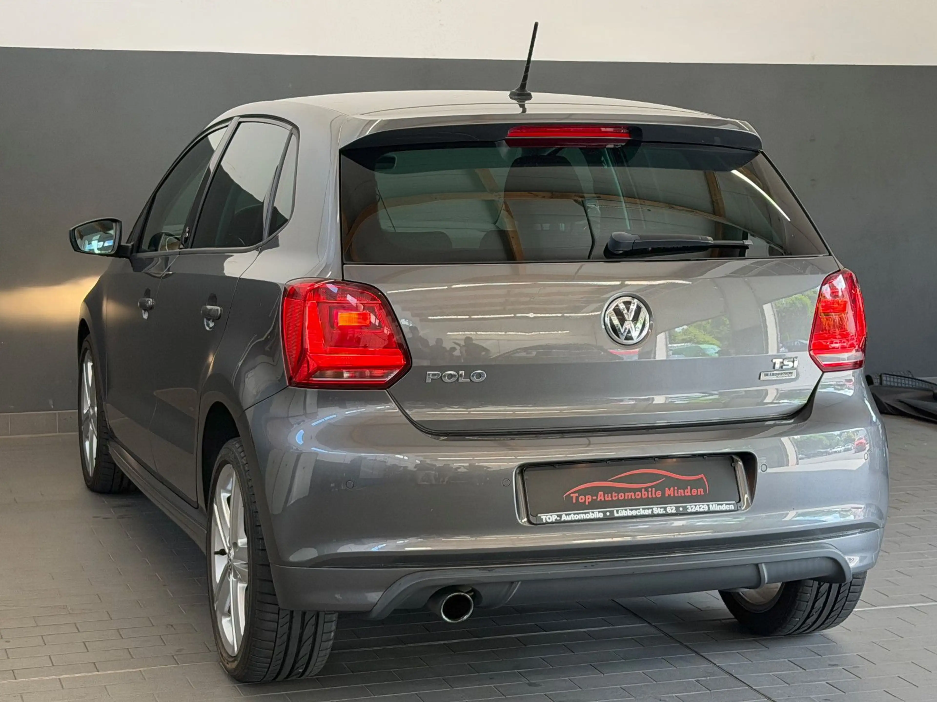 Volkswagen Polo 1.2 DSG R-Line/Start-Sto/Klima/2HAND/TÜV NEU — photo 4