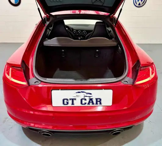 Audi TT view 10
