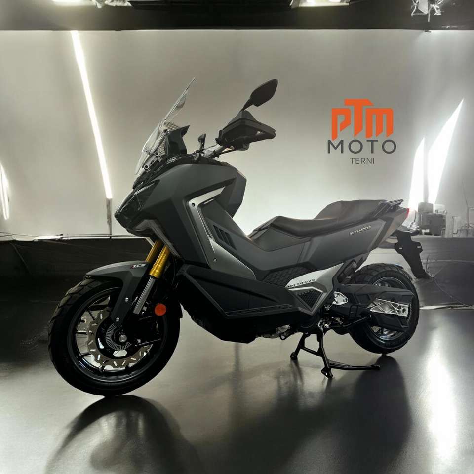 SYM ADX 400 lo ricevi a casa MO ACCONTO 135€ mese tan 6,95