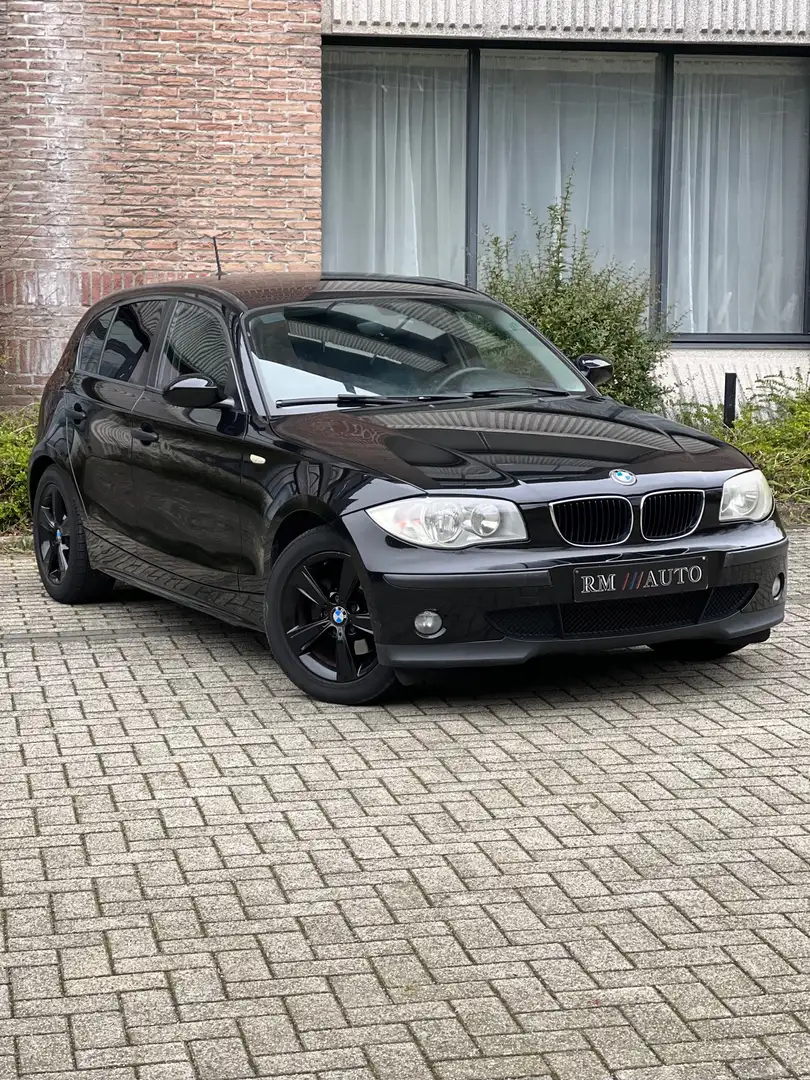 BMW 116 i essence Zwart - 2