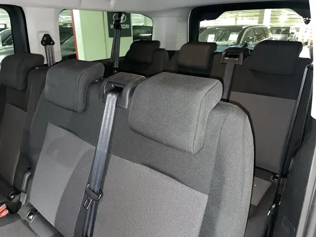 Opel Zafira Life view 12