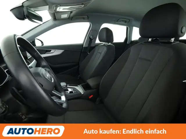 Audi A4 view 10
