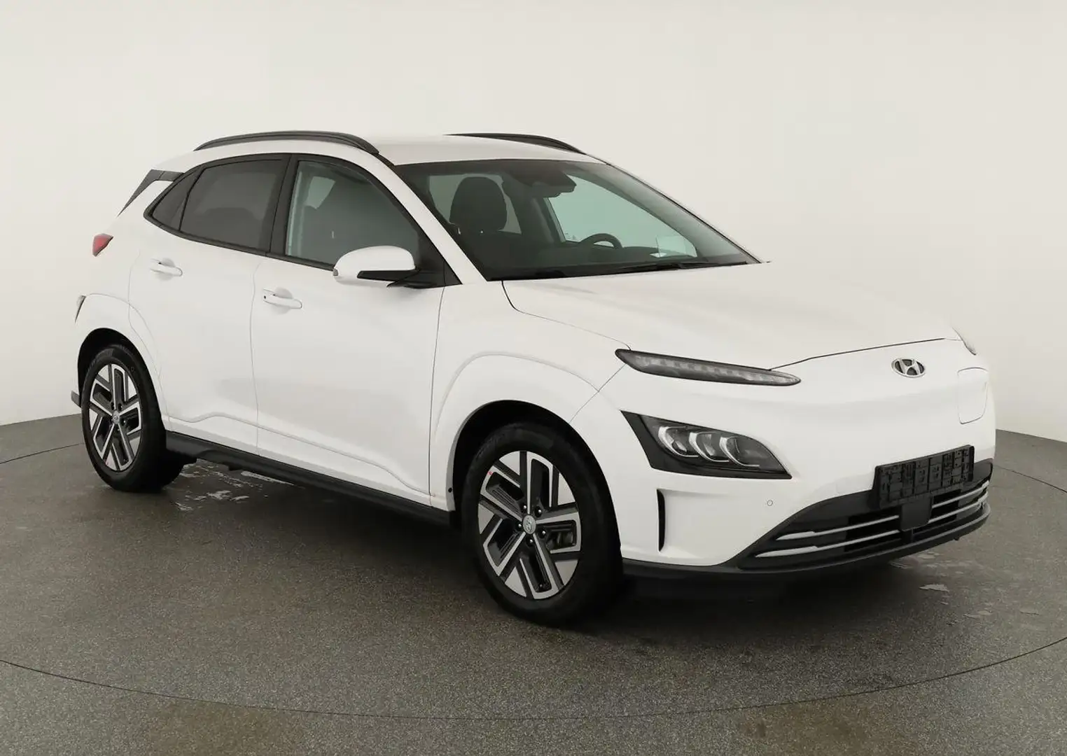 Hyundai KONA Trend Elektro 2WD EV 64kWh Style, Navi, HuD, Wä... Weiß - 1