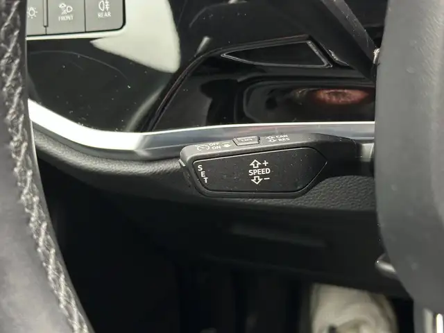 Audi Q3 view 17