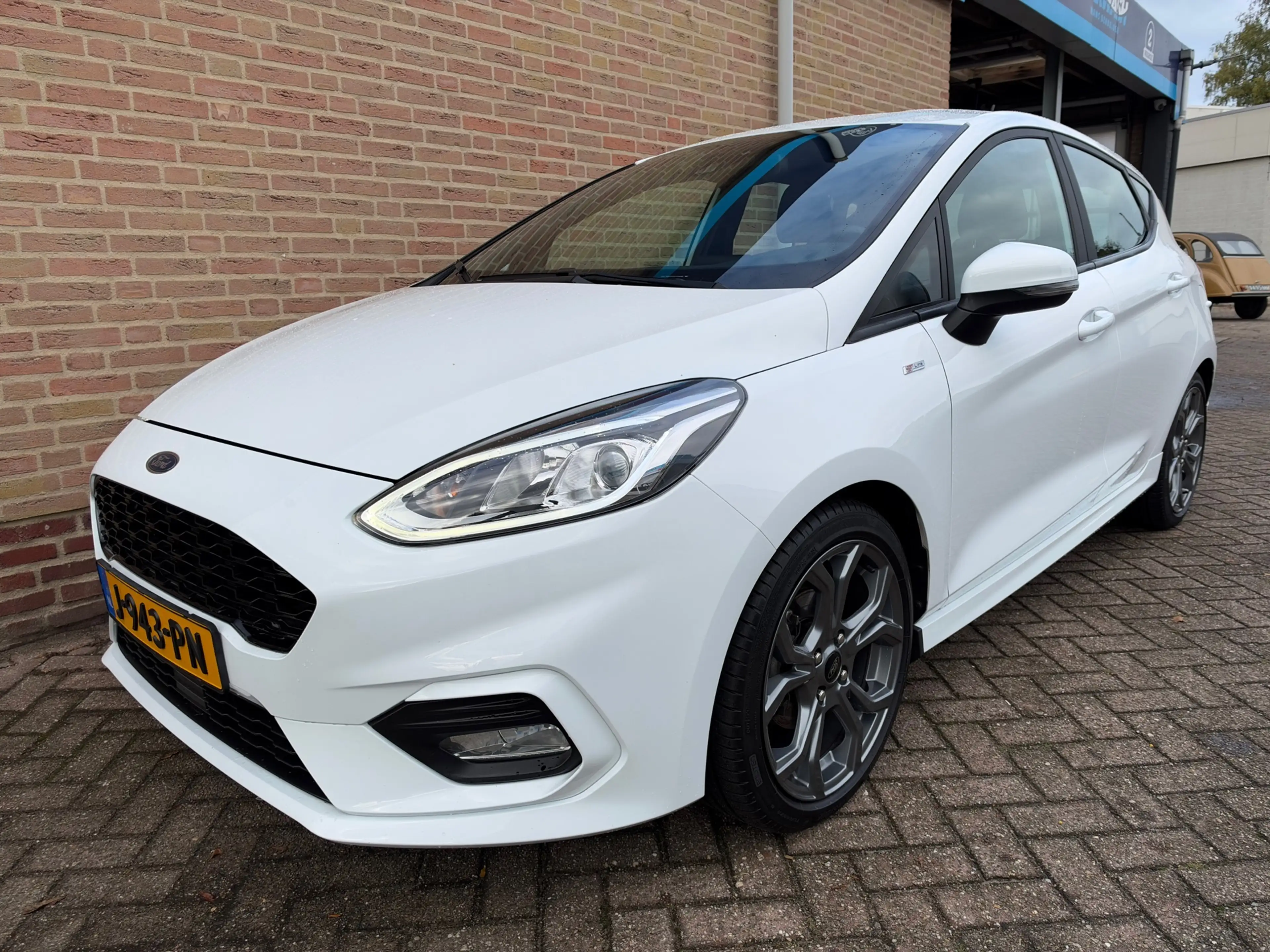 Ford Fiesta 1.0 EcoBoost ST-Line — photo 4