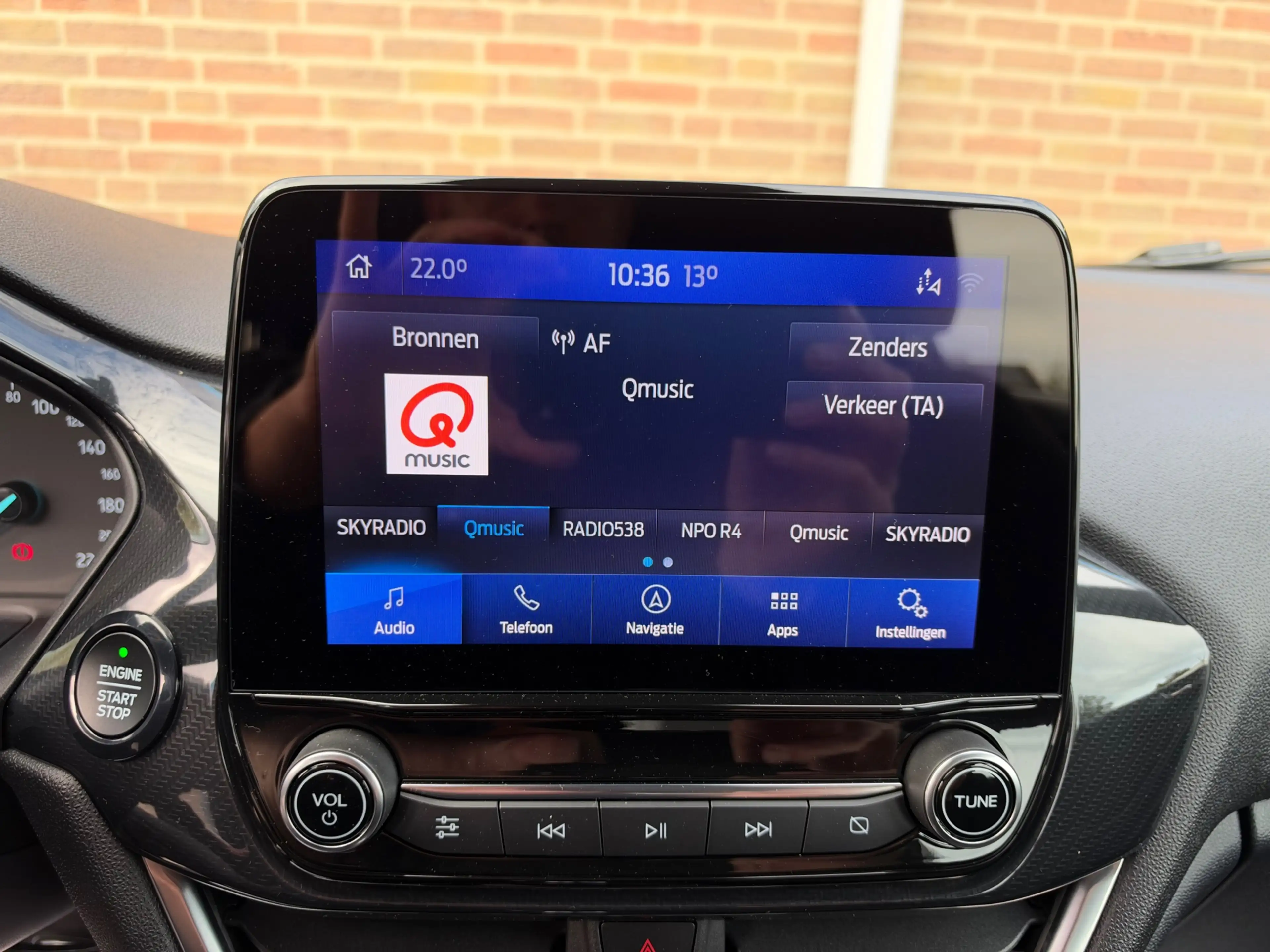 Ford Fiesta 1.0 EcoBoost ST-Line — photo 28