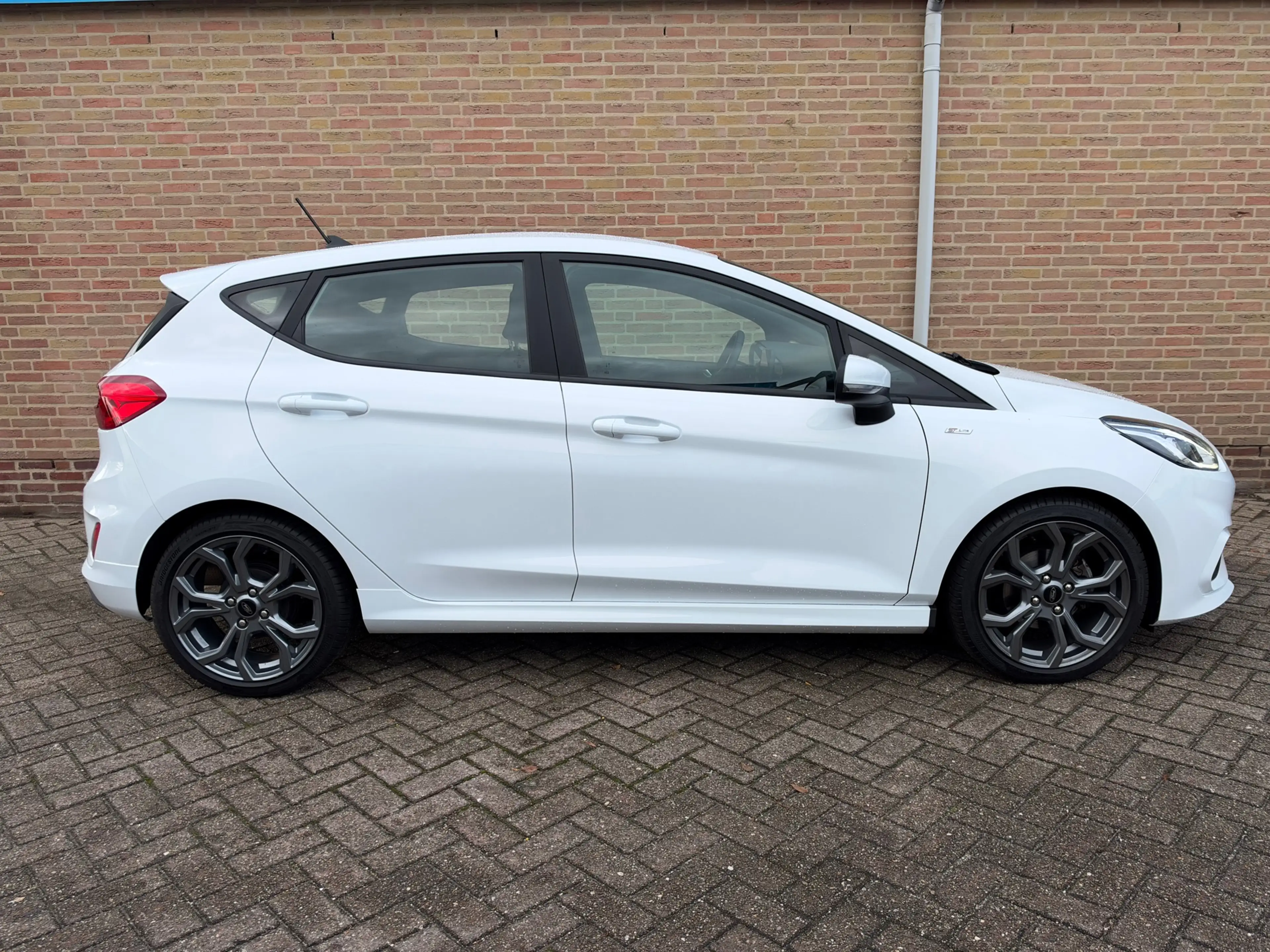 Ford Fiesta 1.0 EcoBoost ST-Line — photo 6