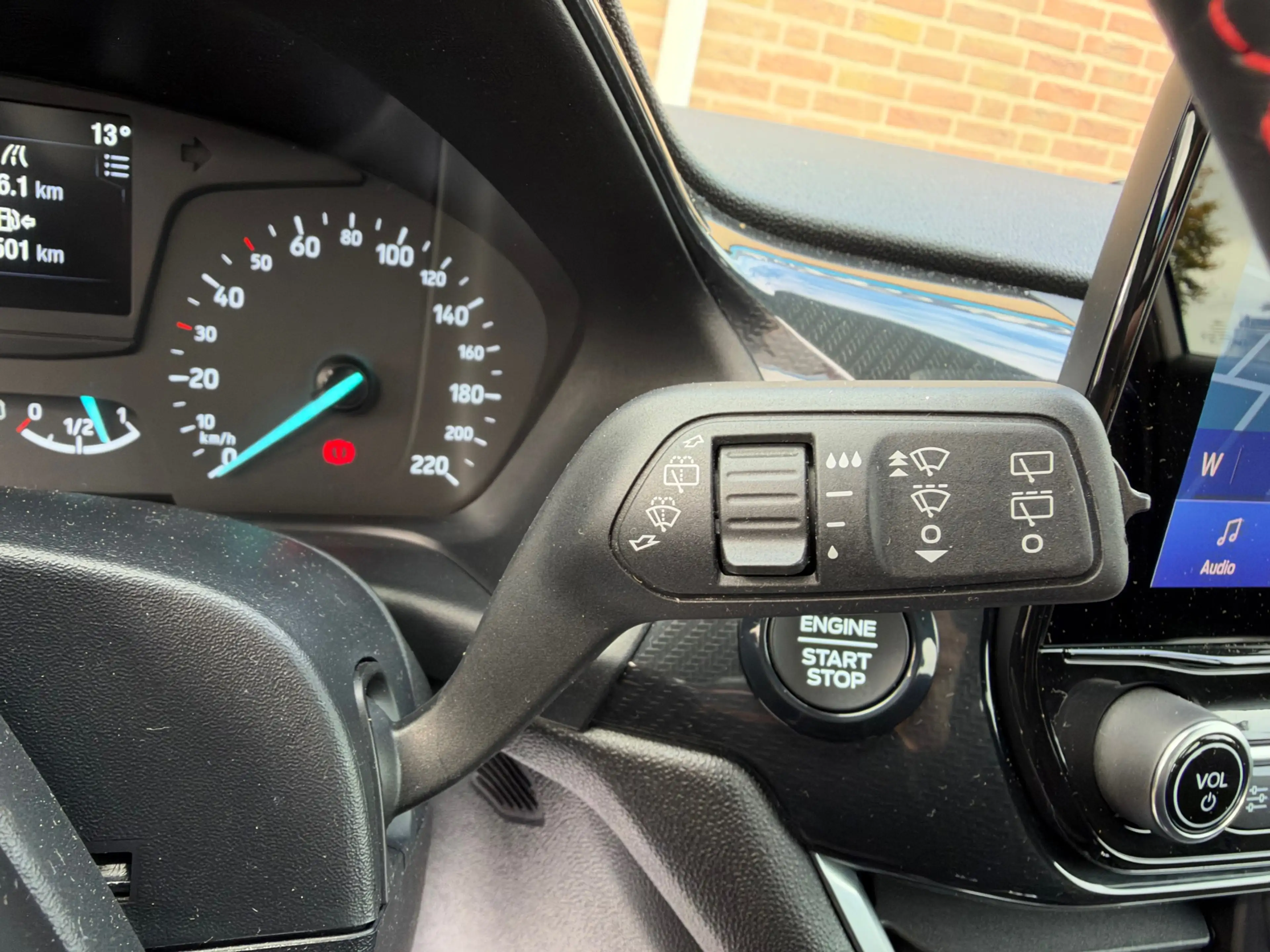 Ford Fiesta 1.0 EcoBoost ST-Line — photo 23