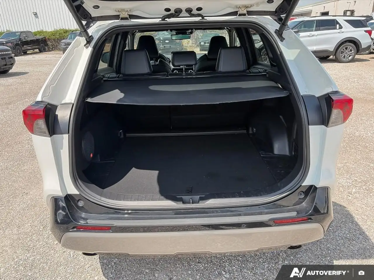 Toyota RAV 4 photo Toyota RAV 4