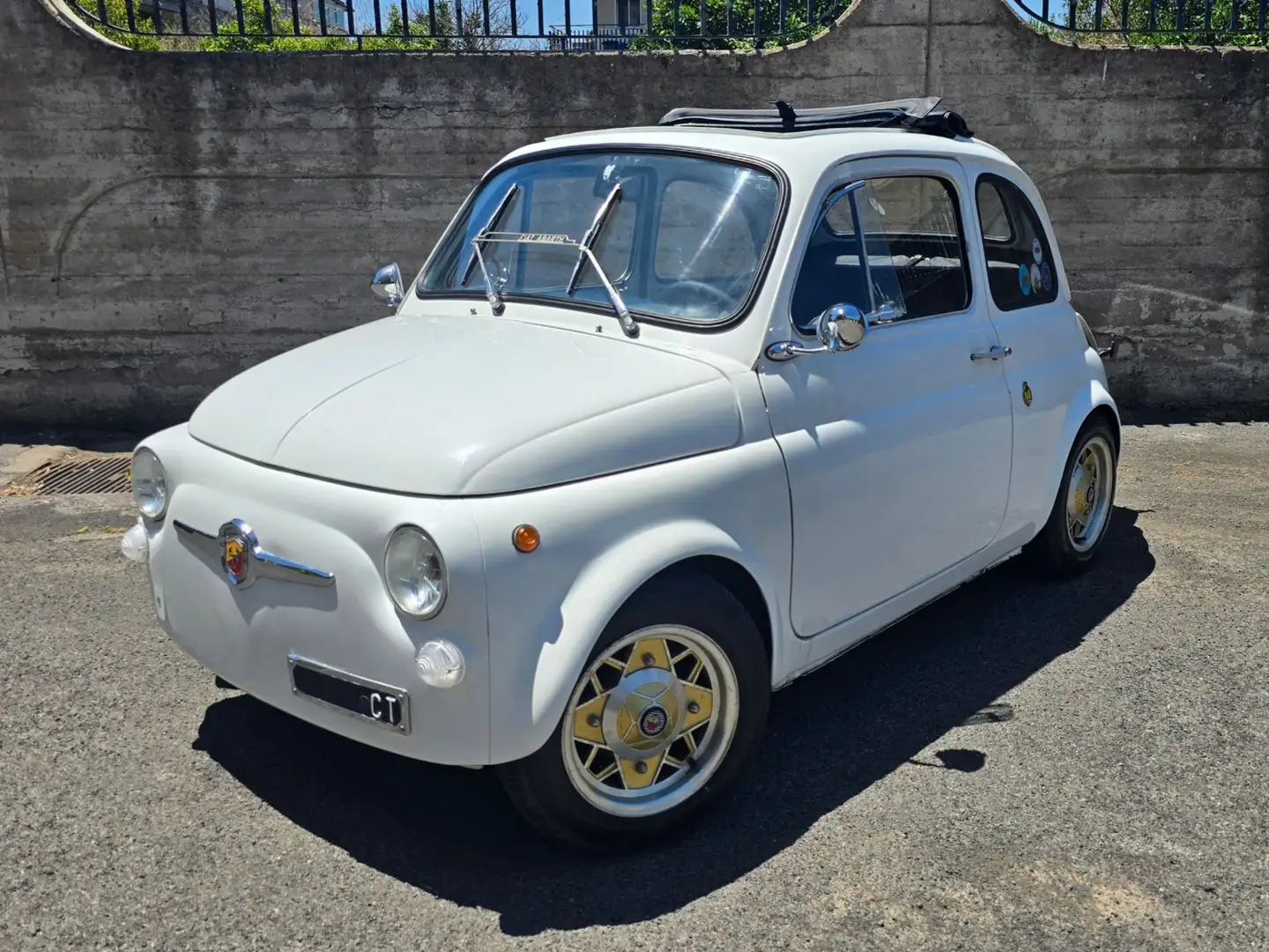 Abarth Fiat 500L - 1