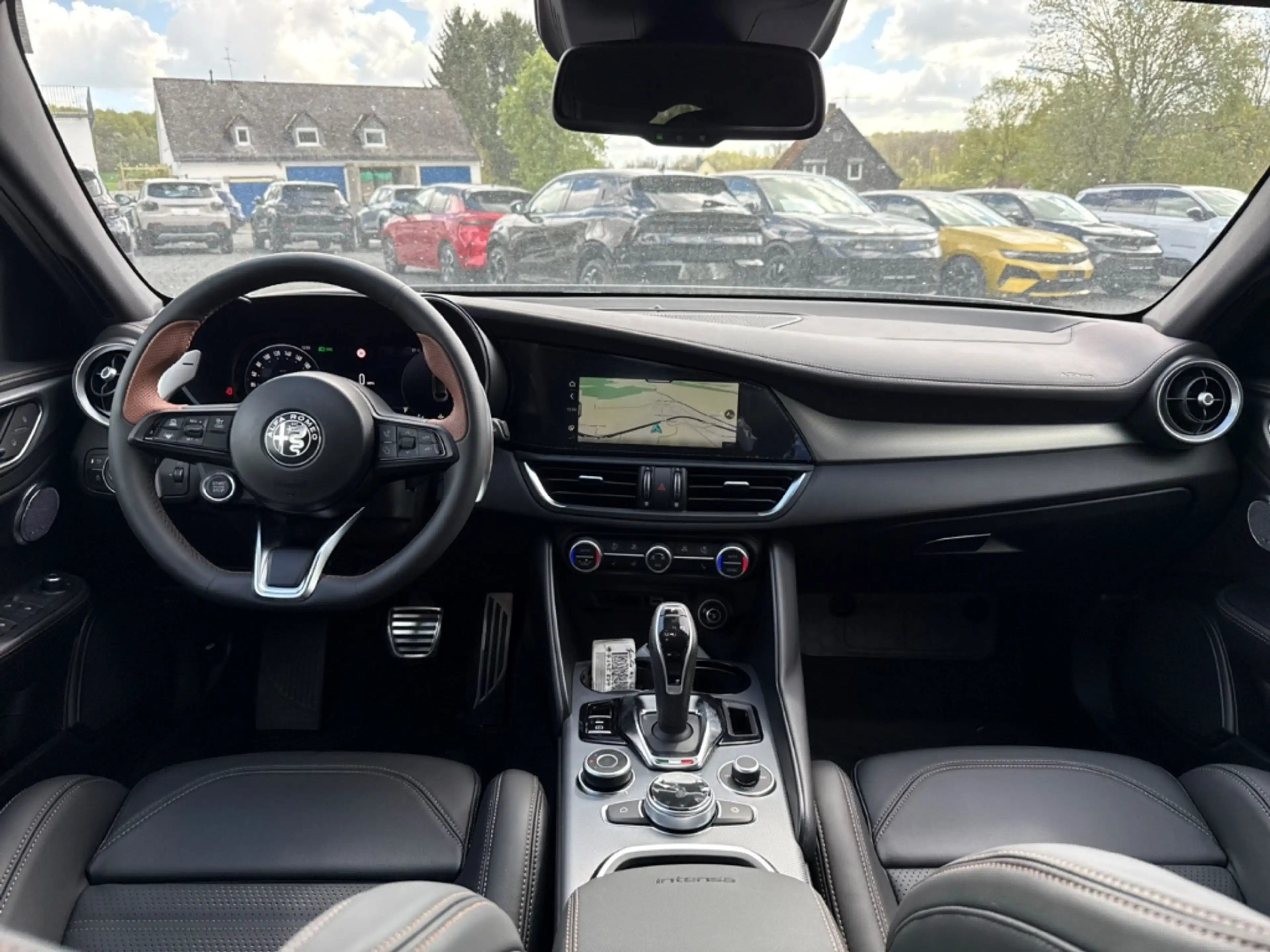 Alfa Romeo Giulia Intensa Q4 2.0 Turbo 280 PS — photo 13