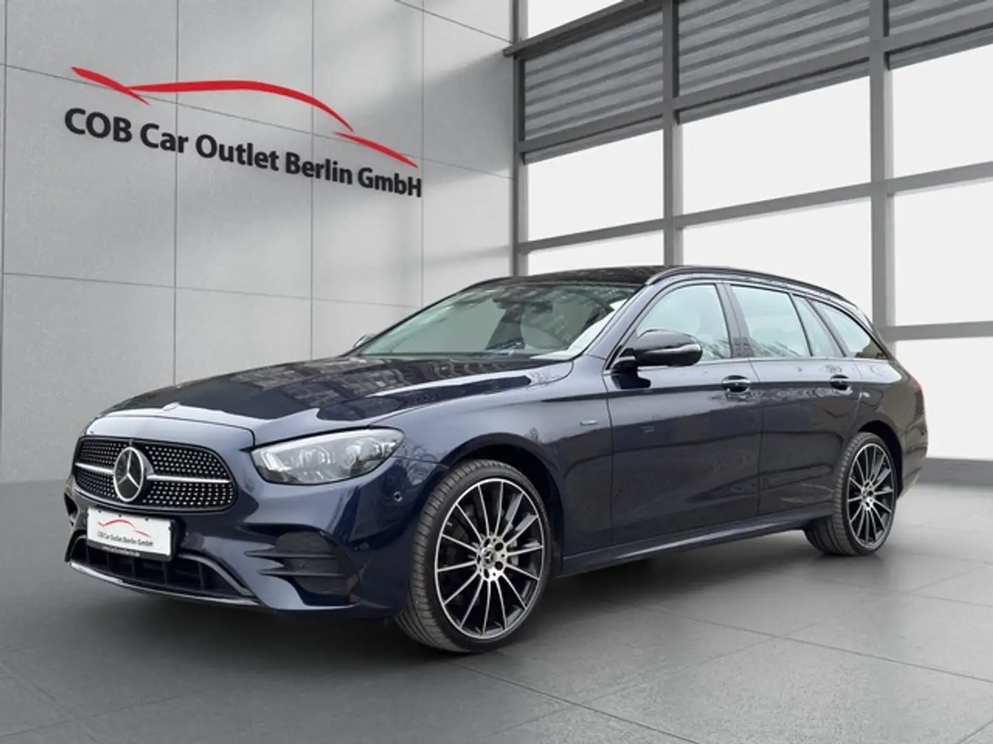 Mercedes-Benz E 300 de T 4M AMG Carbon 20" AMG Pano 360Kam Bleu - 1