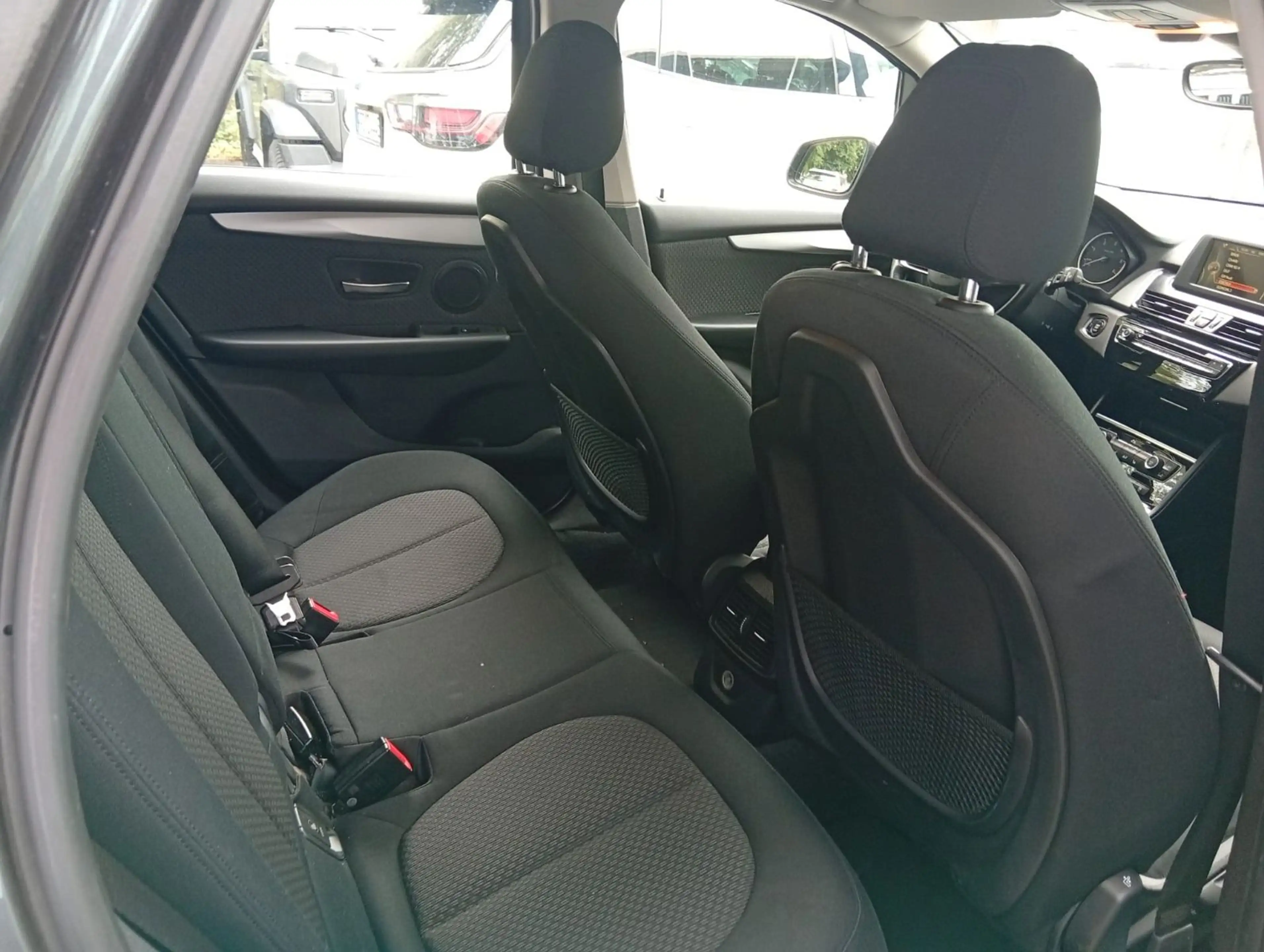 BMW 216 2 Active Tourer 216 d LED Scheinw. — photo 9