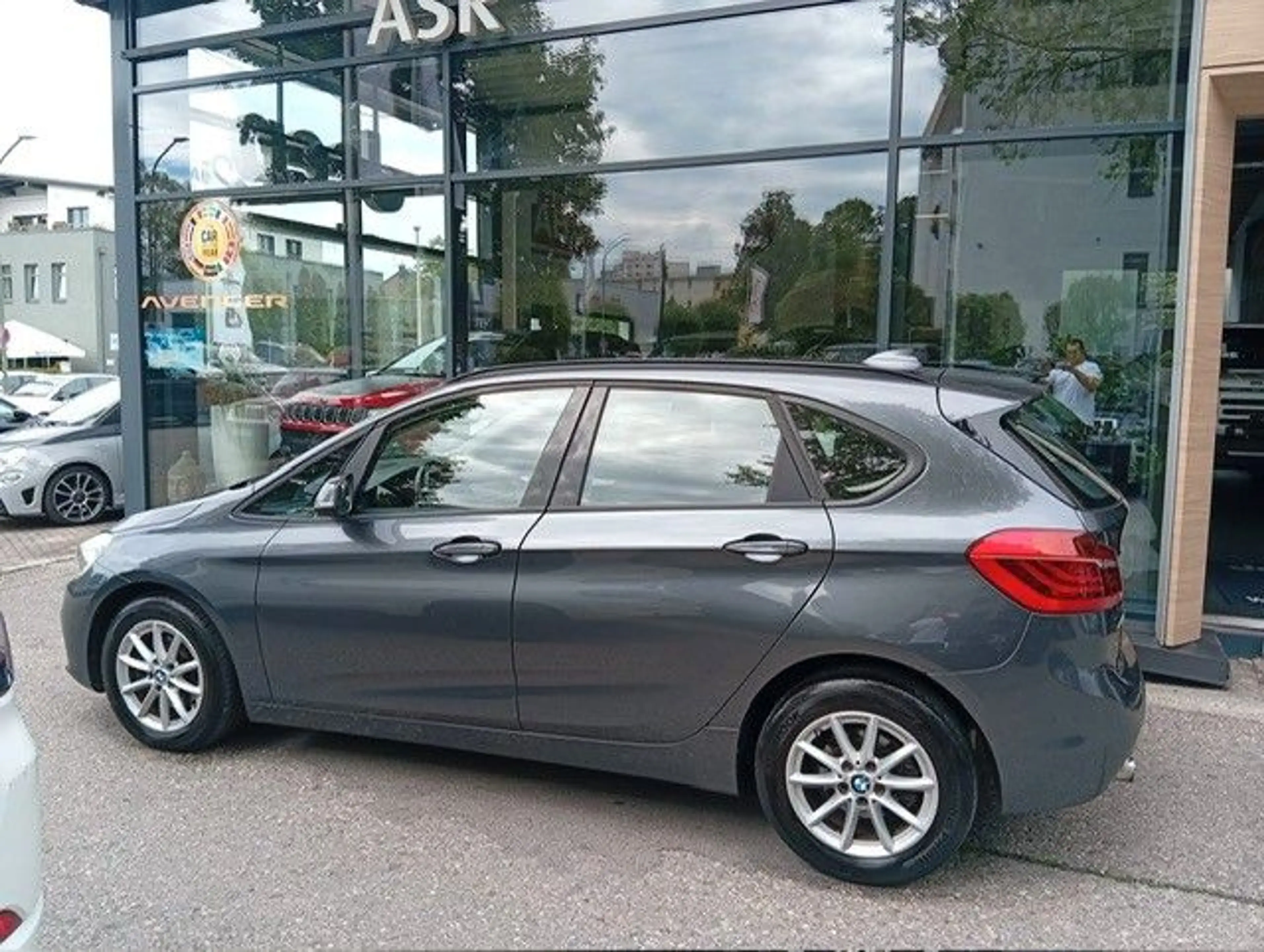BMW 216 2 Active Tourer 216 d LED Scheinw. — photo 4