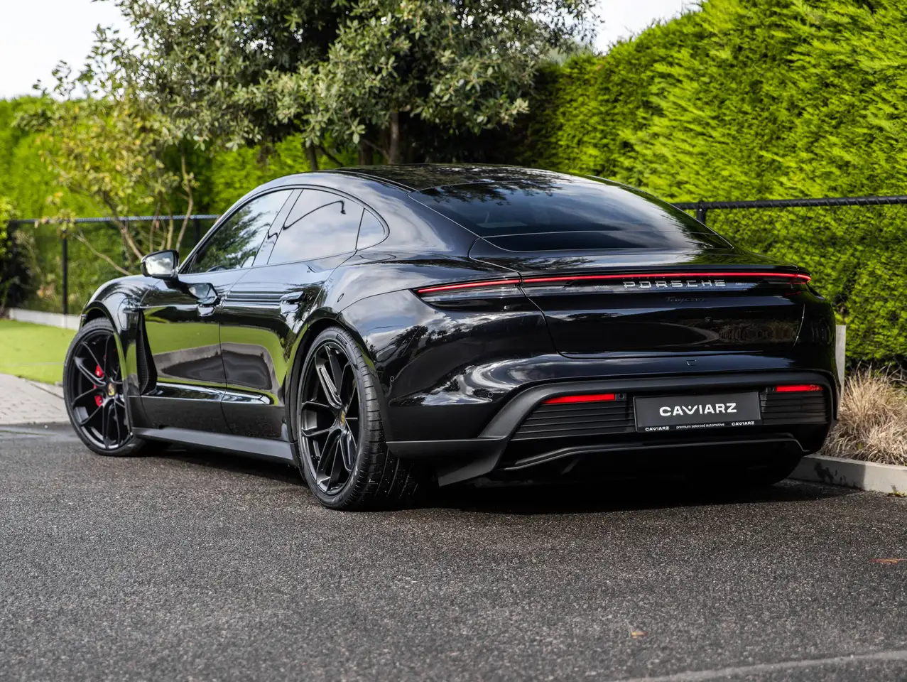 Porsche Taycan FACELIFT BATT+/PANO/AIR/21"/MATRIX/CHRONO/360/ACC/18W/BOSE, миниатюра 2