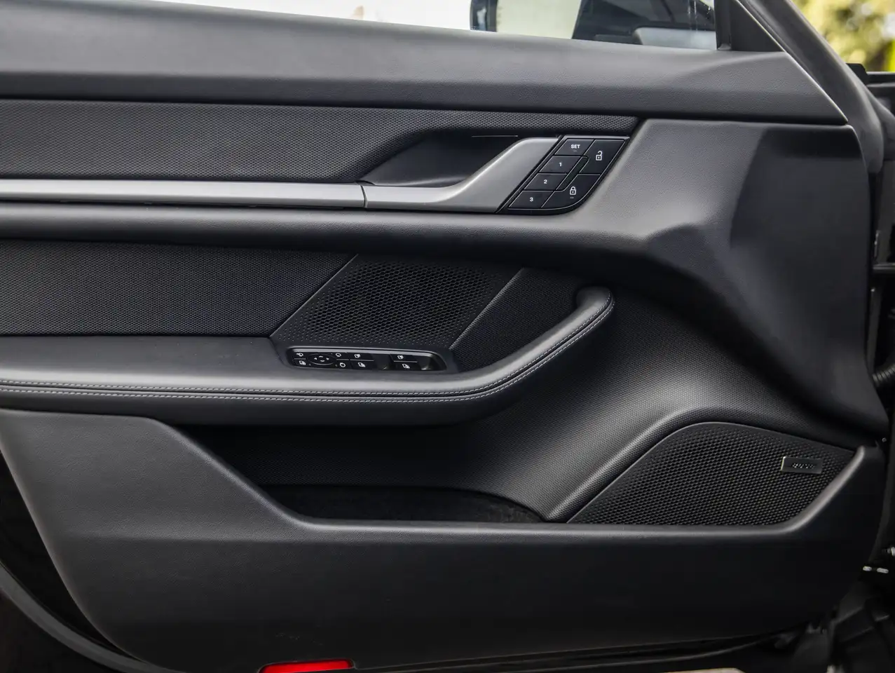 Porsche Taycan FACELIFT BATT+/PANO/AIR/21"/MATRIX/CHRONO/360/ACC/18W/BOSE, миниатюра 6