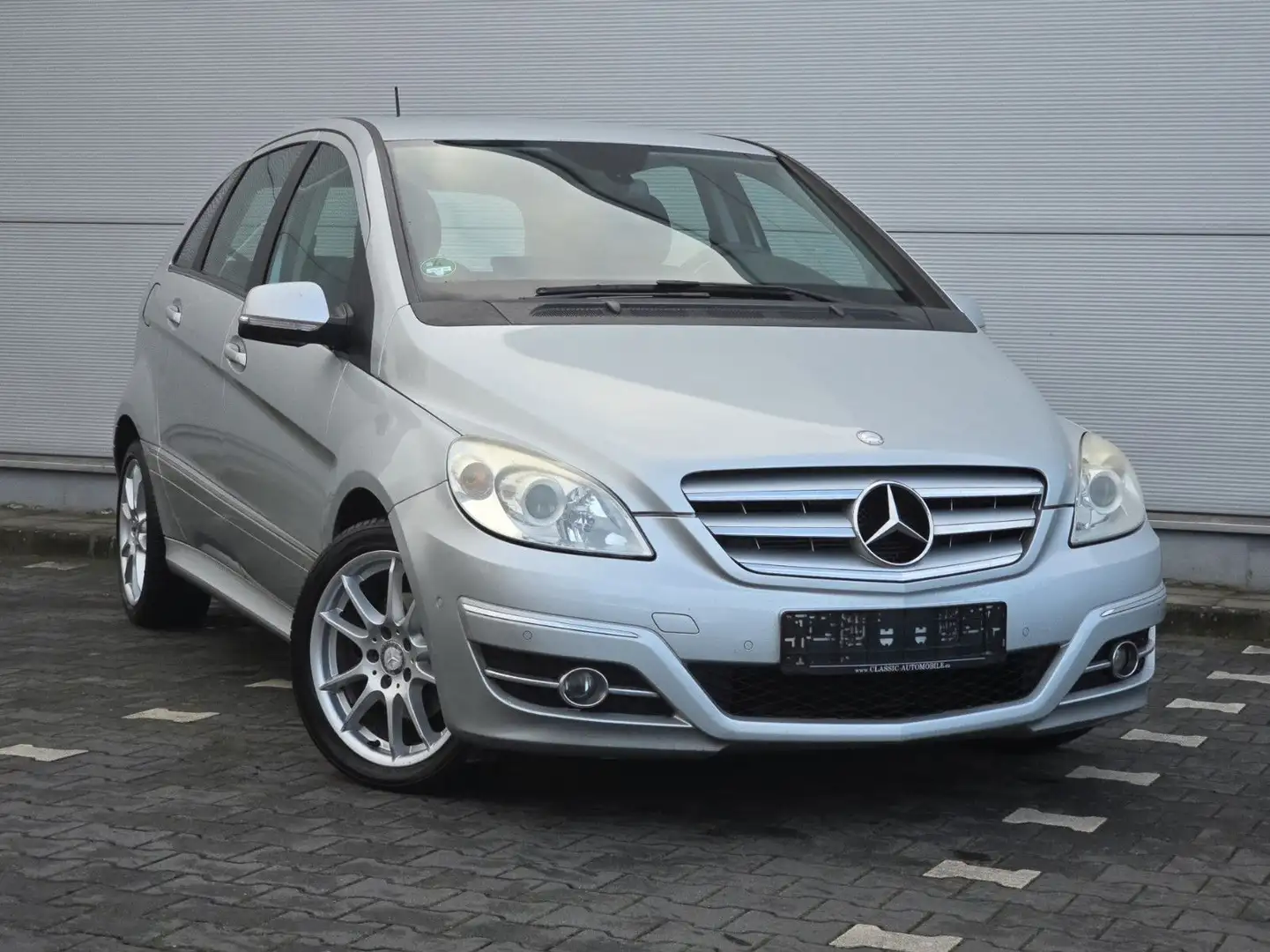 Mercedes-Benz B 200 B200 (Automatik/Sitzheizung) Silber - 1