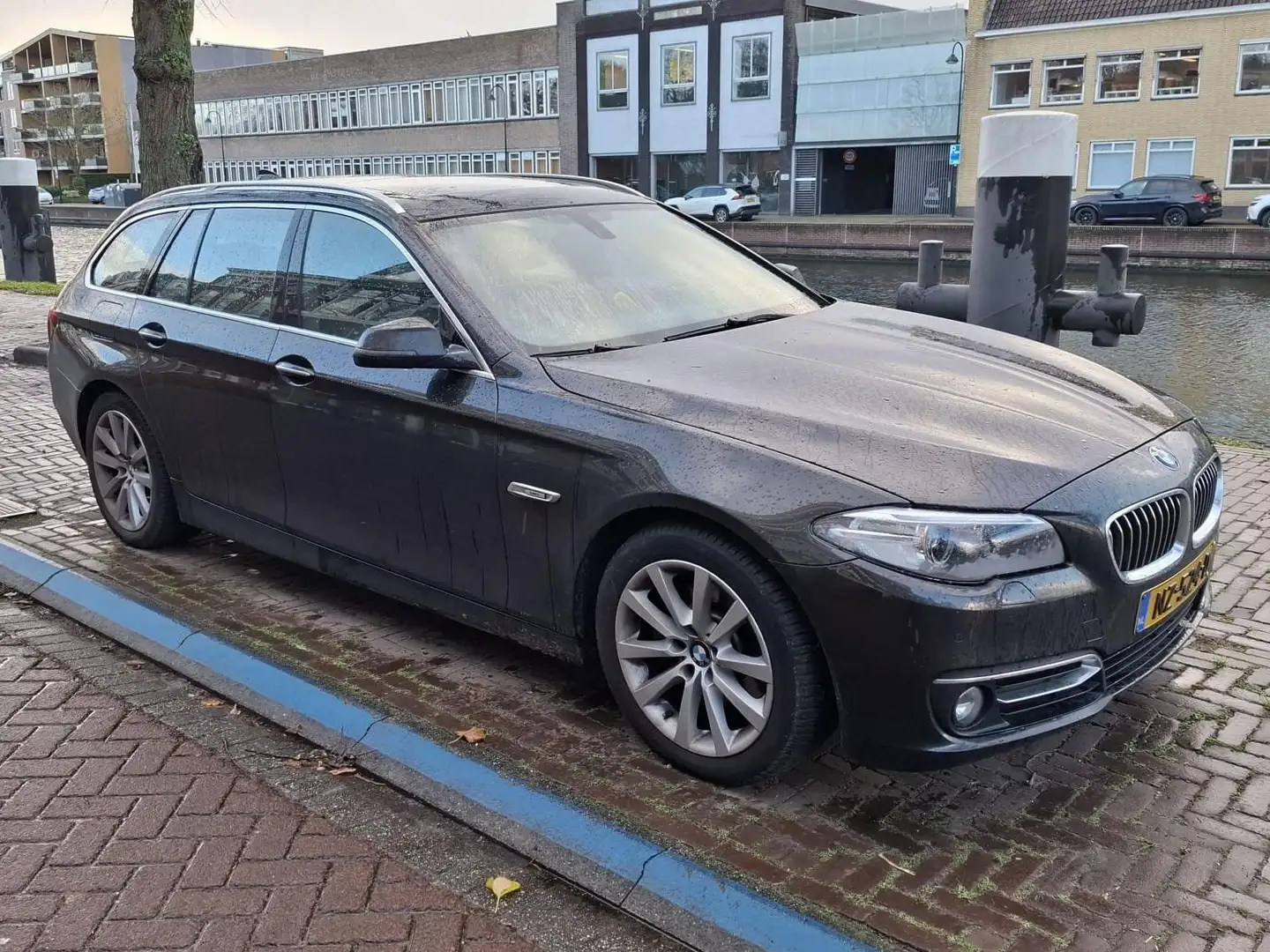 BMW 520 520 Luxury Ed Bruin - 2