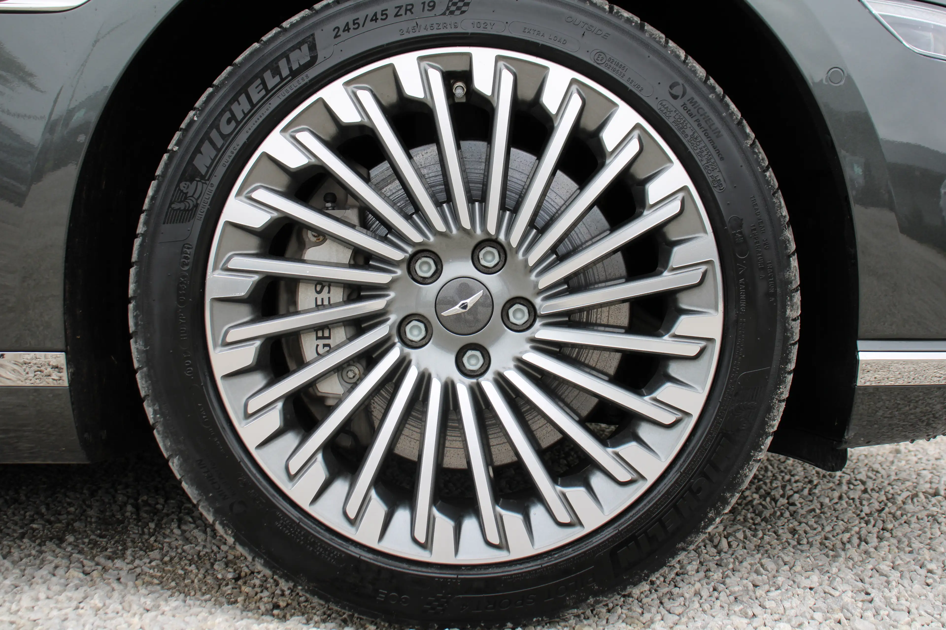 Genesis G80 EV 87 KWh Luxury Executive 370PK 4WD — photo 3