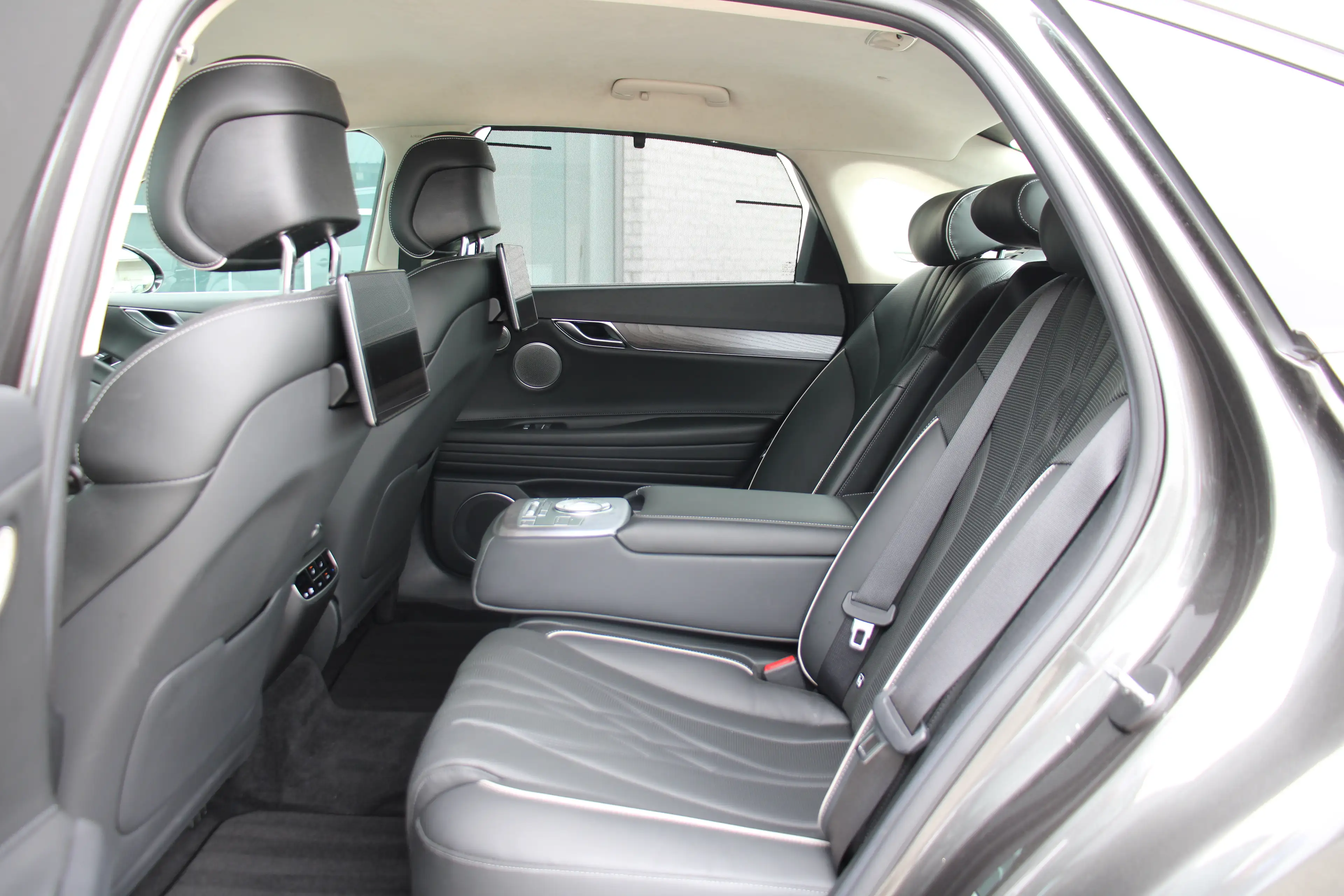 Genesis G80 EV 87 KWh Luxury Executive 370PK 4WD — photo 15