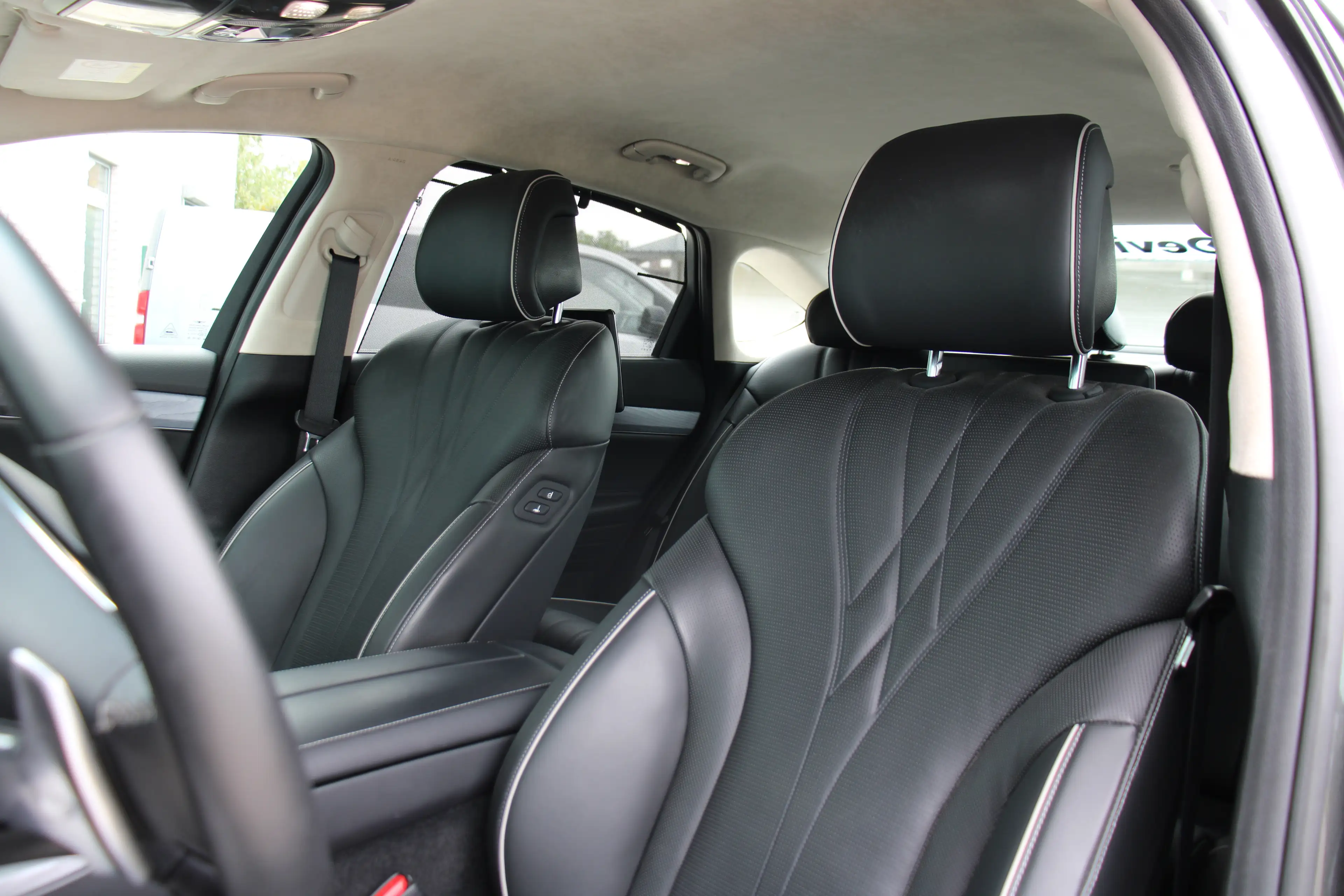 Genesis G80 EV 87 KWh Luxury Executive 370PK 4WD — photo 14