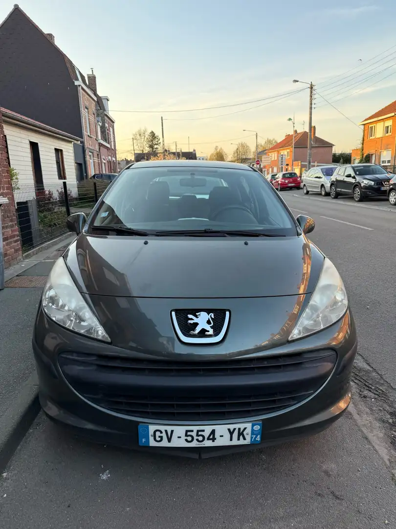 Peugeot 207 1.4e 75ch Exécutive - 1