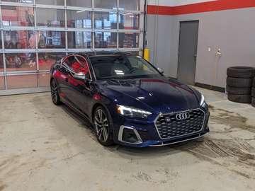 Technik - Clean Carfax, AWD, Leather