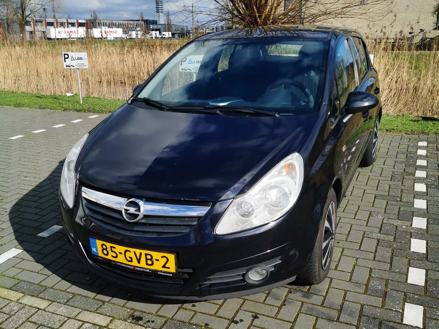 Opel Corsa 1.4-16V Enjoy Zwart - 2