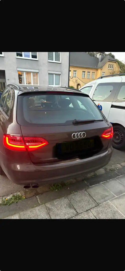 Audi A4 A4 Avant 2.0 TDI ultra DPF Attraction Brun - 1