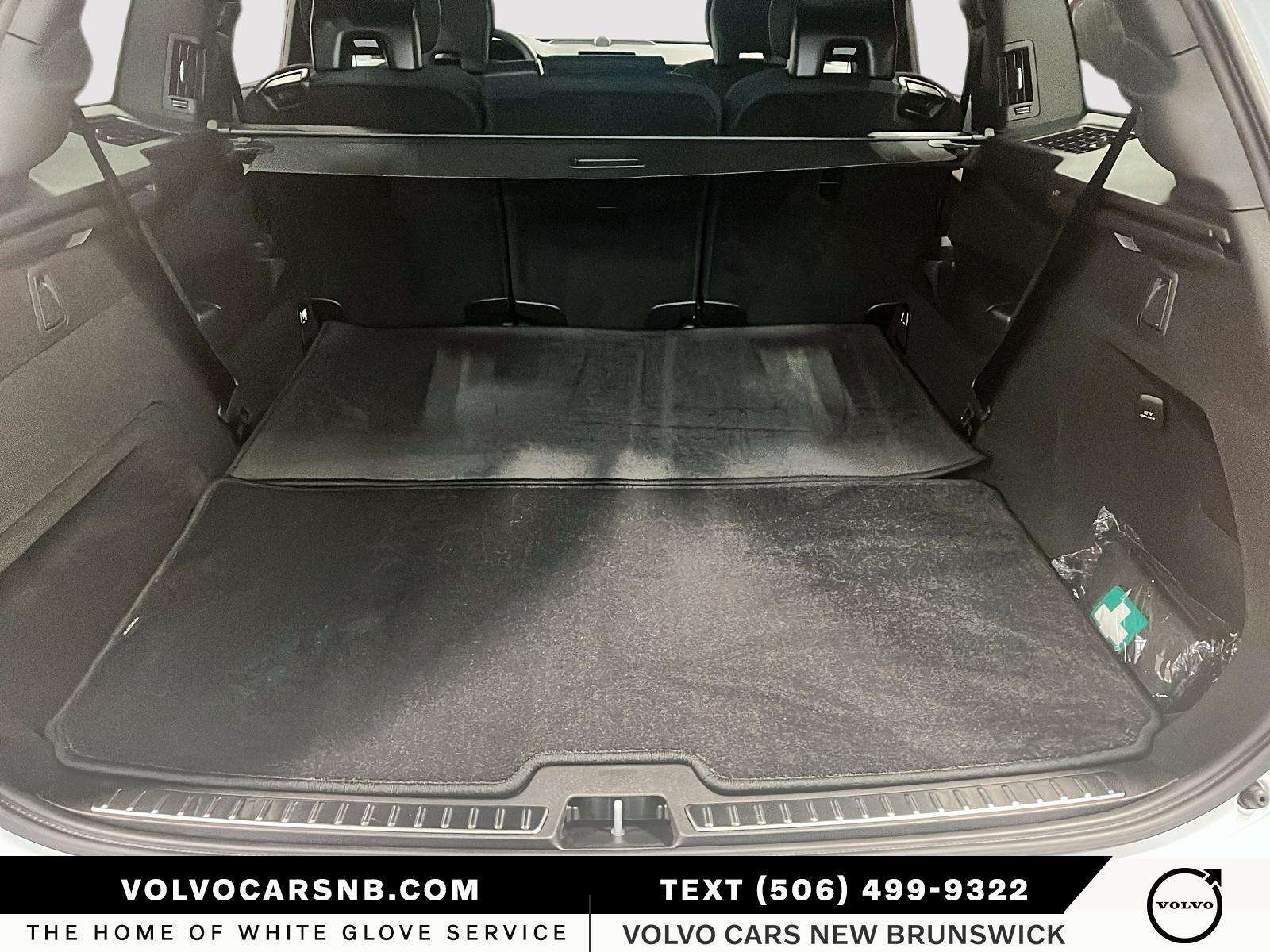 2025 Volvo XC90 ULTRA BRIGHT THEME thumb 6