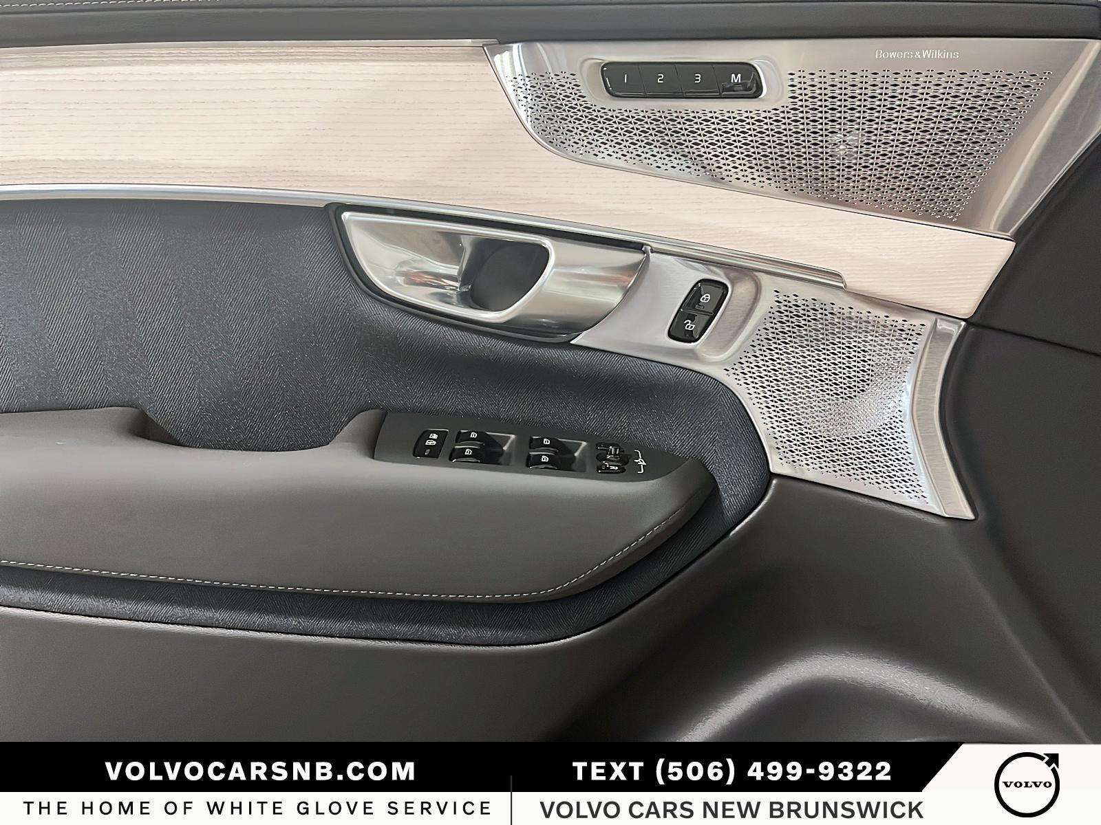 2025 Volvo XC90 ULTRA BRIGHT THEME thumb 13