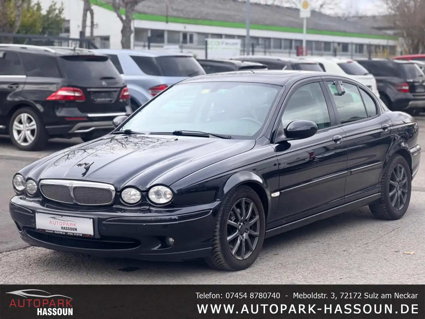 Jaguar X-Type 2.2 D Classic TÜV 03/28 Xenon Tempo Navi Klimaaut. Negro - 1