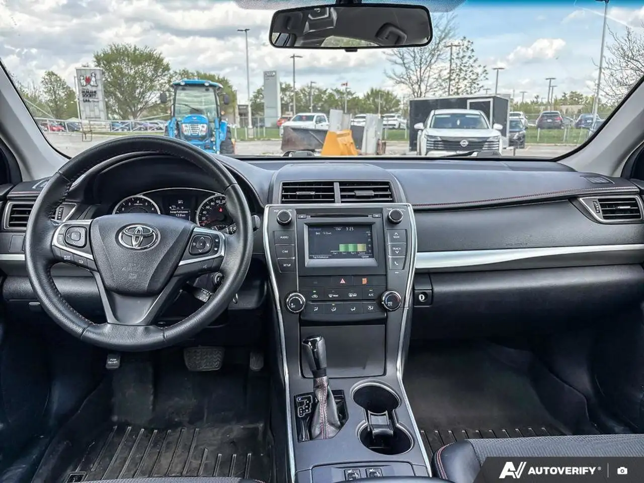 Toyota Camry снимка Toyota Camry