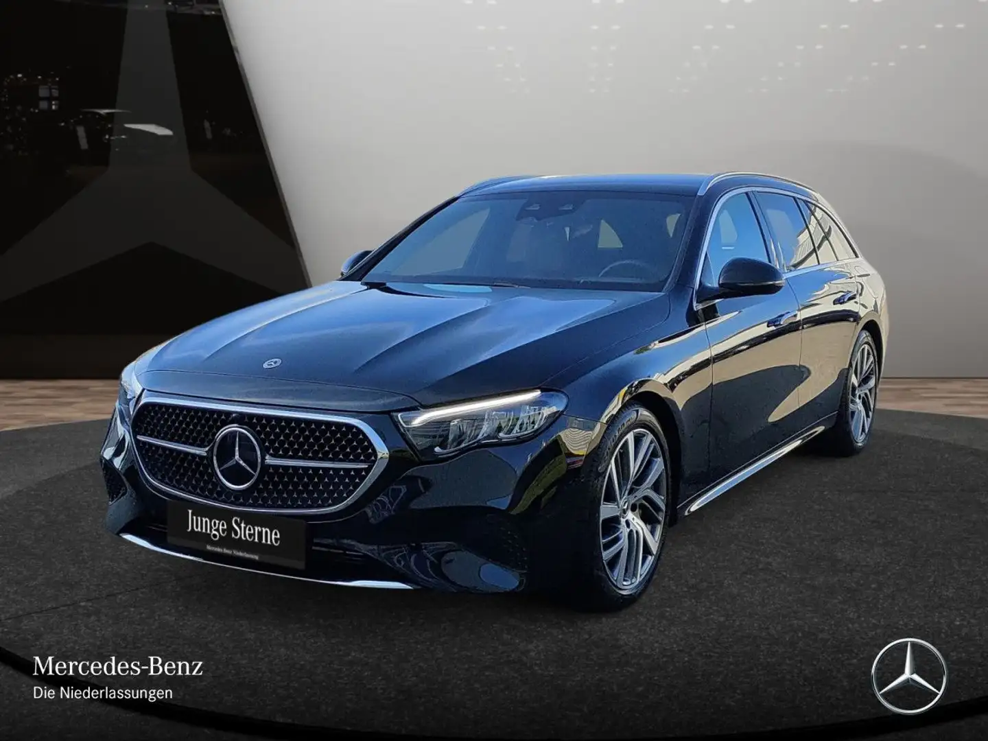 Mercedes-Benz E 300 de T 4M Avantgarde Fahrass Burmester Distr. Zwart - 2