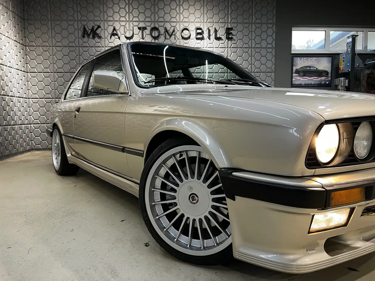BMW 325 e*540i V8 Umbau*Alles Typisiert und Historisch zugelassen*VOLLEDER*RADIO*KLIMA*BRONZEBEIGE LACK*, foto 8