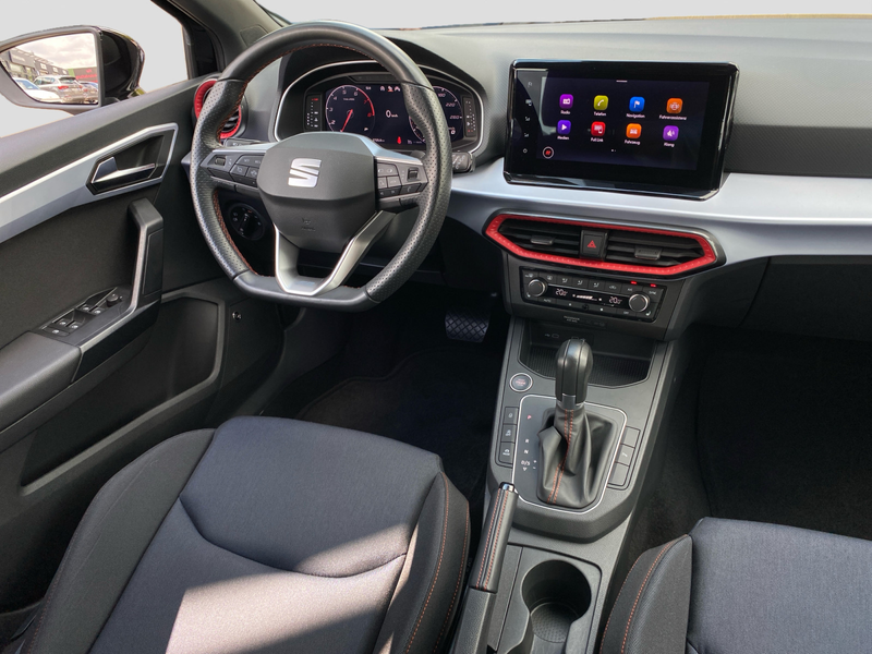 SEAT Ibiza 1.0TSI DSG FR LED PDC DAB Navi Kessy — photo 6