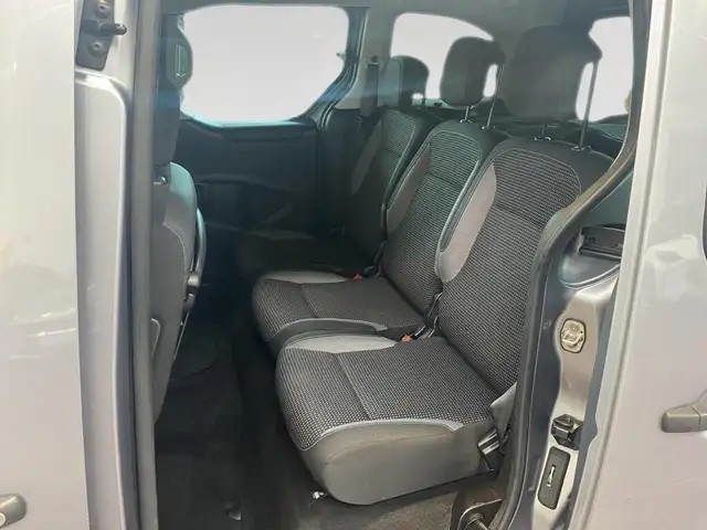 Peugeot Partner view 7