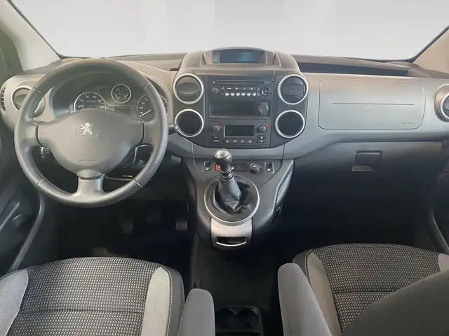 Peugeot Partner view 5