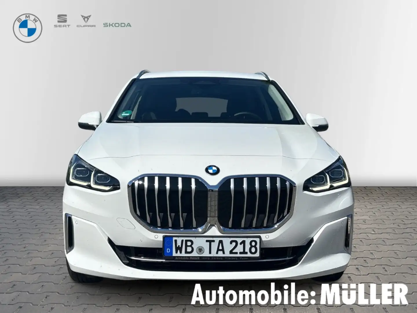 BMW 218 Active Tourer Luxury Line Park-Ass. LED, AHZ, Komf Weiß - 2
