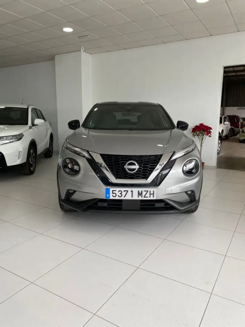 Nissan Juke 1.0 DIG-T N-Connecta 4x2 DCT 7 114 Gris - 2