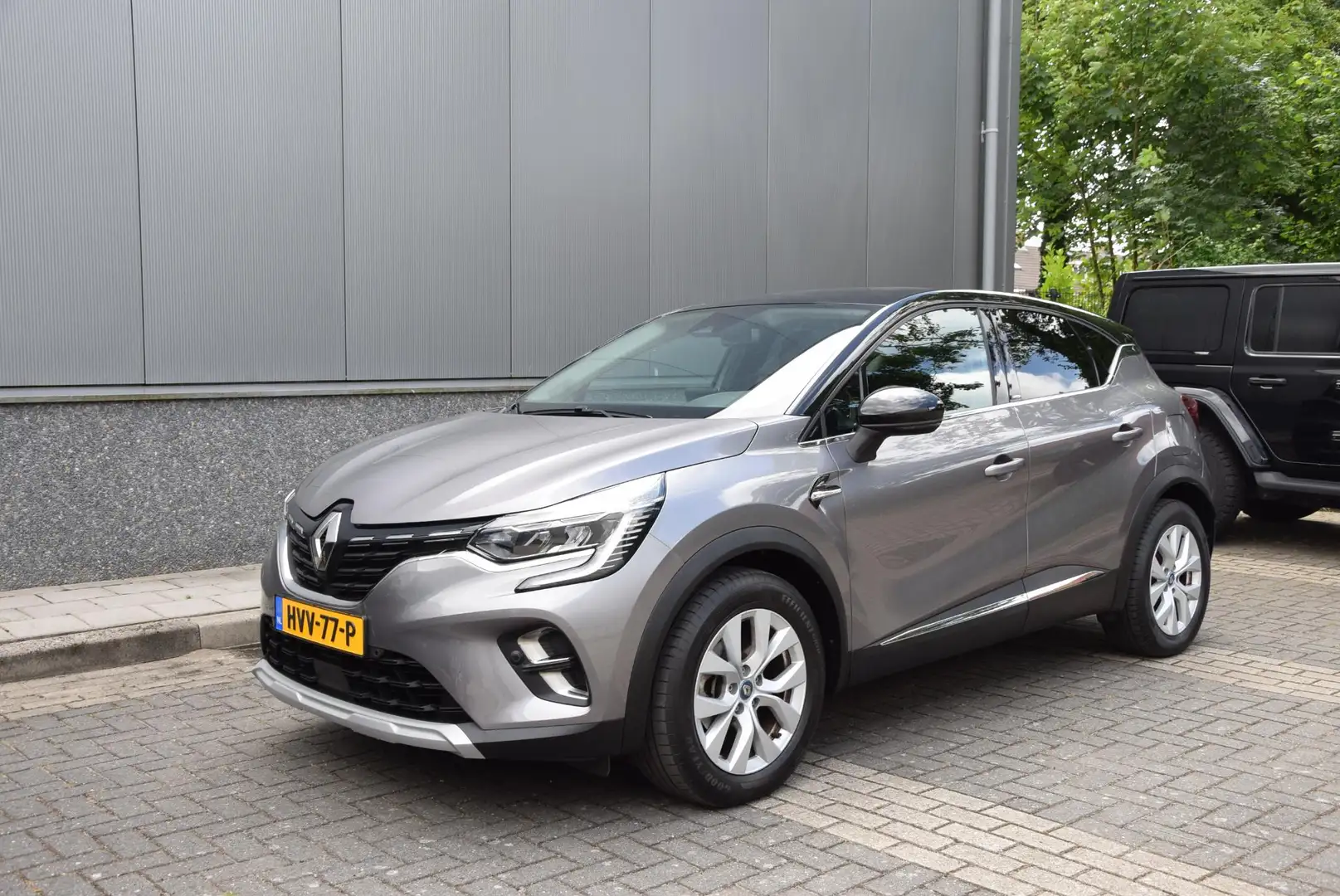 Renault Captur 1.6 E-Tech Plug-in Hybrid 160 Intens | Plug in Hyb Grijs - 2
