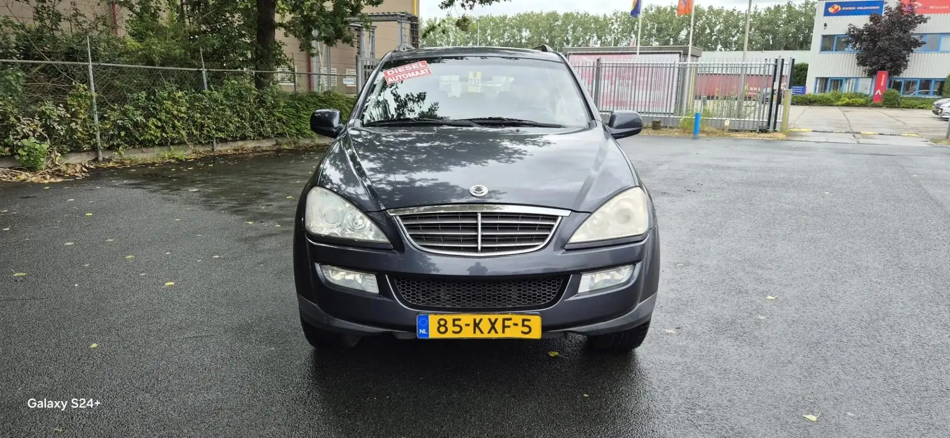 SsangYong Kyron M 200 Xdi Dynamic AUTOMAAT MET VOL JAAR APK Grau - 2